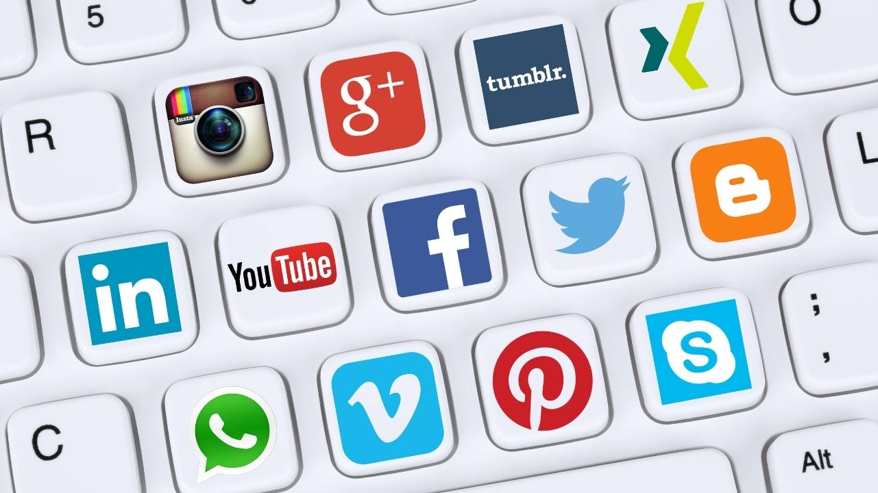 הקשר בין פרופילים ברשתות חברתיות לקידום אתרים